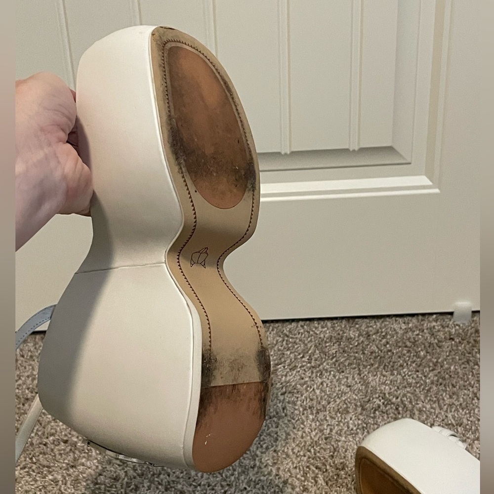 Naked Wolfe platform white strappy sandals style Mellow size 9 - Picture 8 of 9